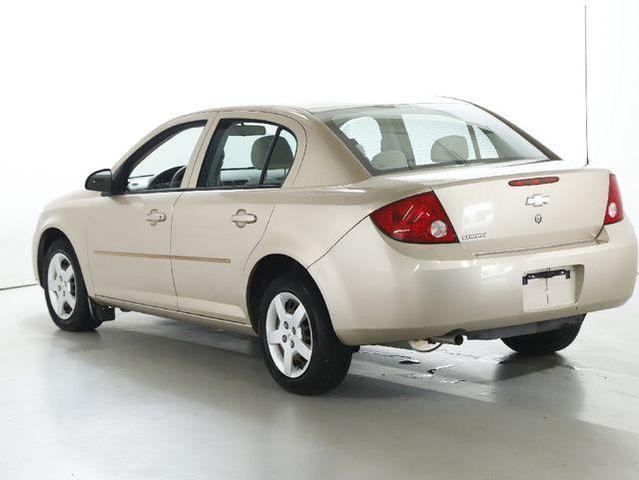 Photo of 2005 Sandstone Metallic Chevrolet Cobalt