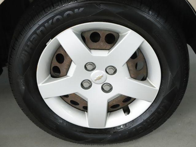 Photo of 2005 Sandstone Metallic Chevrolet Cobalt