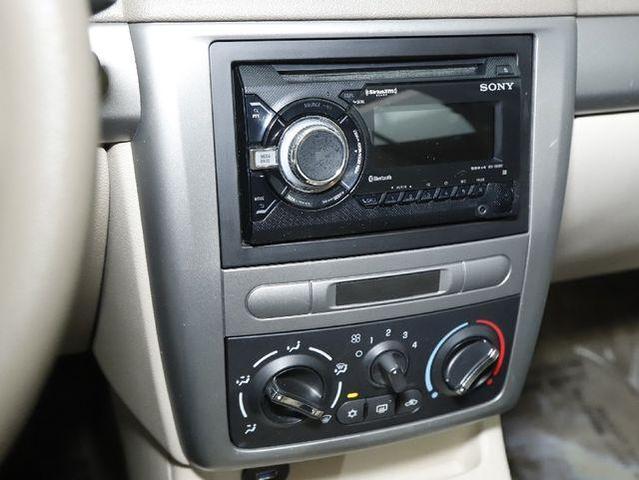 Photo of 2005 Sandstone Metallic Chevrolet Cobalt