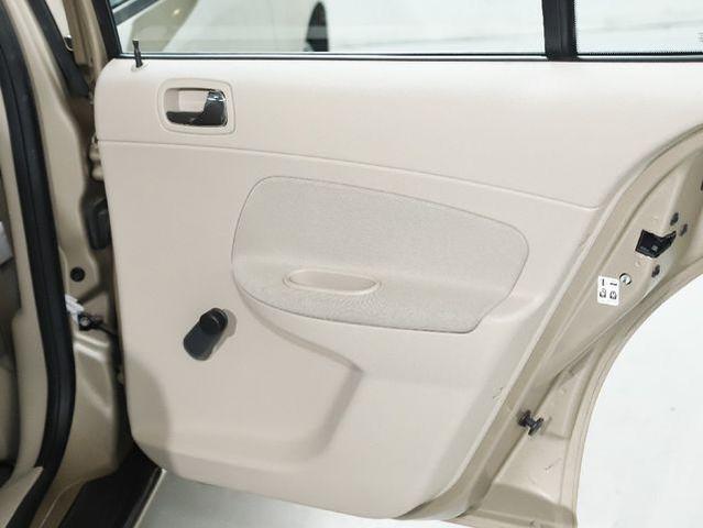 Photo of 2005 Sandstone Metallic Chevrolet Cobalt