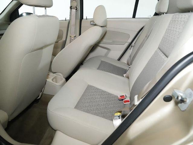 Photo of 2005 Sandstone Metallic Chevrolet Cobalt