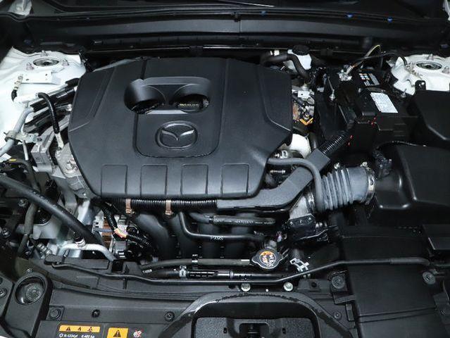 Photo of 2023 Snowflake White Pearl Mazda CX-30