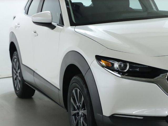 Photo of 2023 Snowflake White Pearl Mazda CX-30