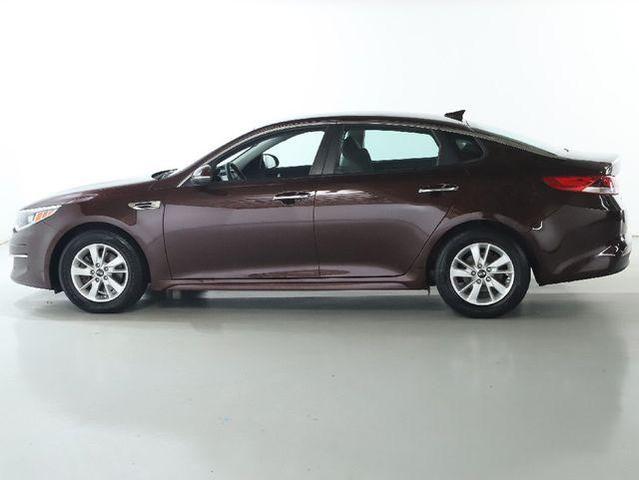 Photo of 2018 Sangria Red Kia Optima