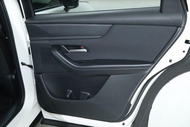 Photo of 2024 Rhodium Mazda CX-90