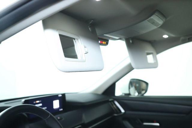 Photo of 2024 Rhodium Mazda CX-90
