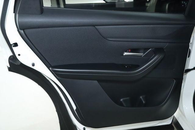Photo of 2024 Rhodium Mazda CX-90