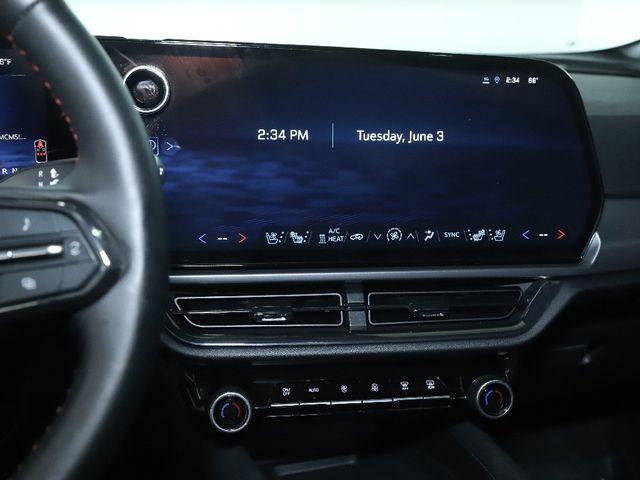 Photo of 2024 Iridescent Pearl Tricoat Chevrolet Equinox EV