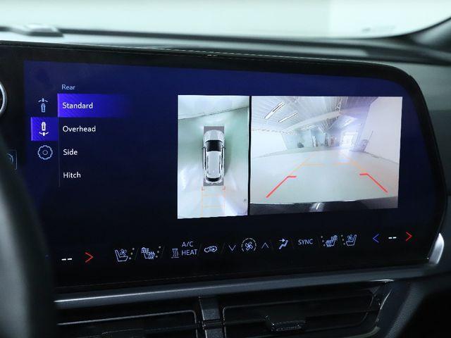 Photo of 2024 Iridescent Pearl Tricoat Chevrolet Equinox EV