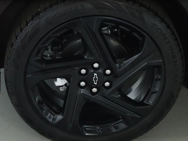 Photo of 2024 Iridescent Pearl Tricoat Chevrolet Equinox EV