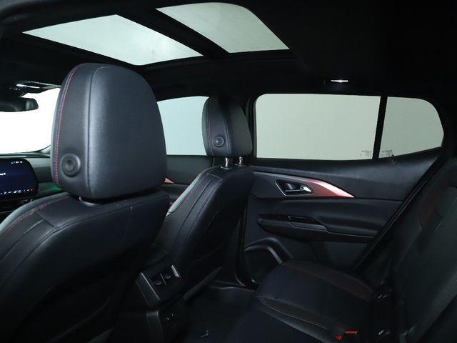 Photo of 2024 Iridescent Pearl Tricoat Chevrolet Equinox EV