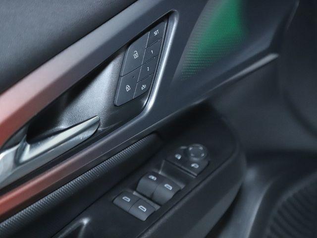 Photo of 2024 Iridescent Pearl Tricoat Chevrolet Equinox EV