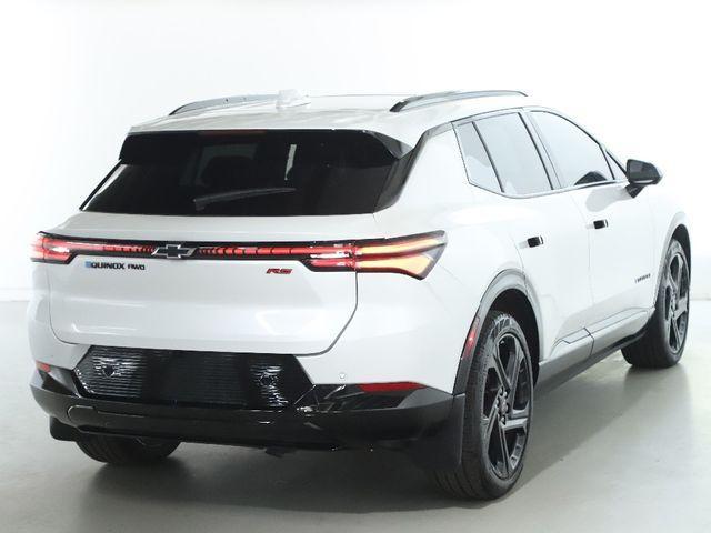 Photo of 2024 Iridescent Pearl Tricoat Chevrolet Equinox EV