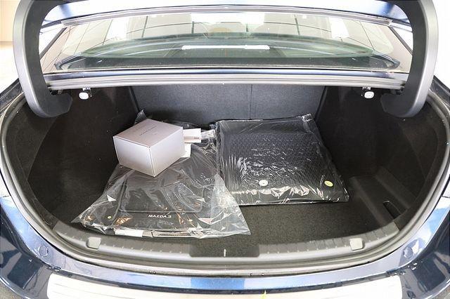 Photo of 2025 Deep Crystal Blue Mica Mazda Mazda3