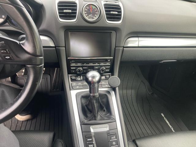 Photo of 2016 Black Porsche Cayman