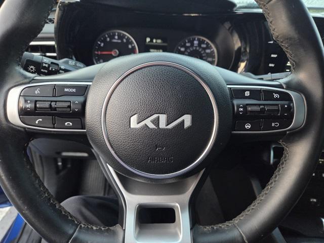 Photo of 2022 Sapphire Blue Kia K5
