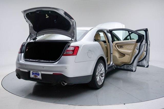 Photo of 2019 INGOT SILVER Ford Taurus