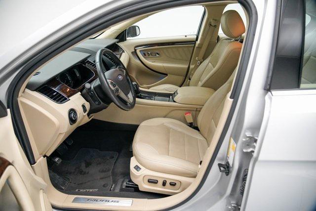 Photo of 2019 INGOT SILVER Ford Taurus