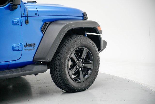 Photo of 2022 Hydro Blue Pearl Coat Jeep Wrangler Unlimited