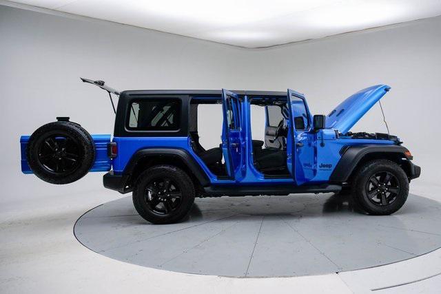 Photo of 2022 Hydro Blue Pearl Coat Jeep Wrangler Unlimited