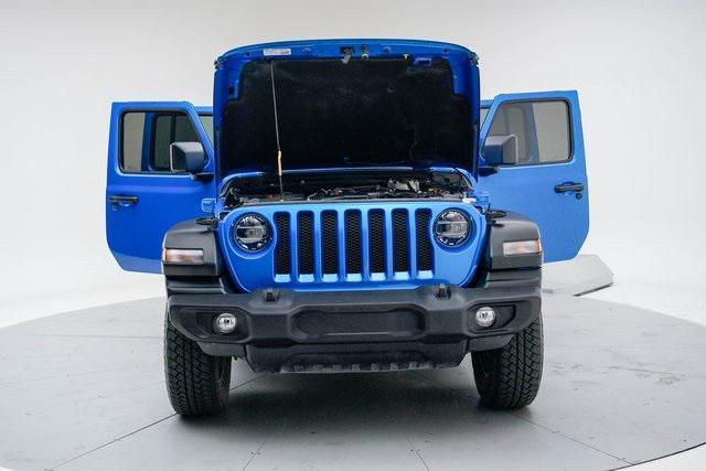 Photo of 2022 Hydro Blue Pearl Coat Jeep Wrangler Unlimited