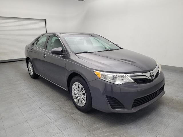 Photo of 2014 Gray Toyota Camry
