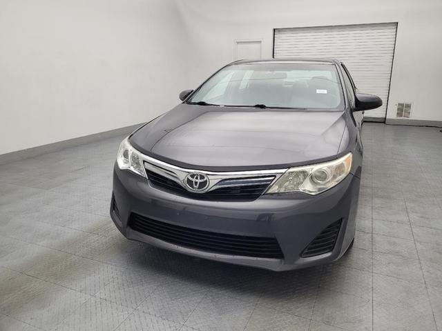 Photo of 2014 Gray Toyota Camry