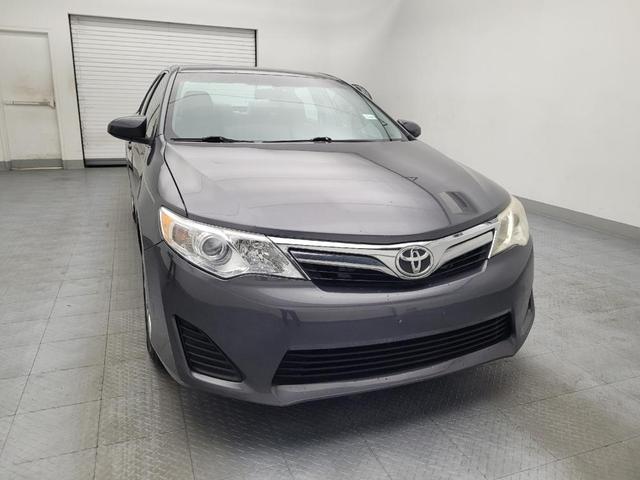 Photo of 2014 Gray Toyota Camry
