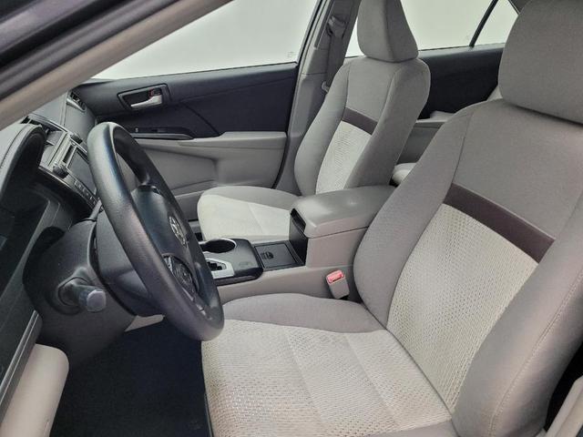 Photo of 2014 Gray Toyota Camry