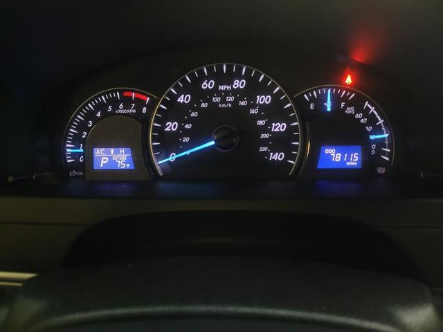 Photo of 2014 Gray Toyota Camry