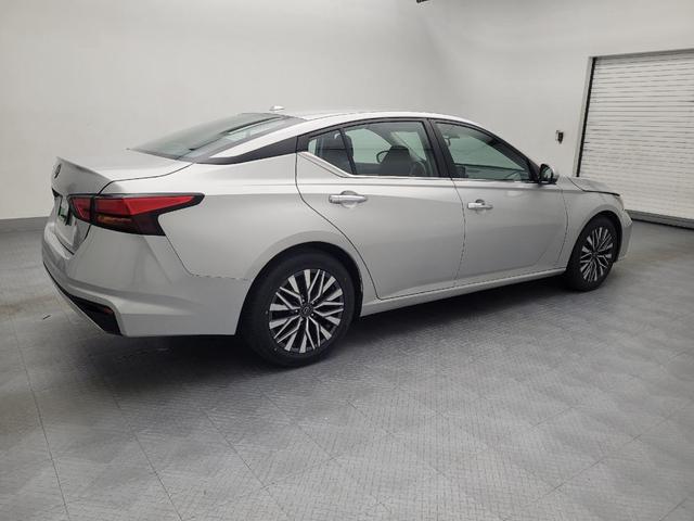 Photo of 2023 Brilliant Silver Metallic Nissan Altima