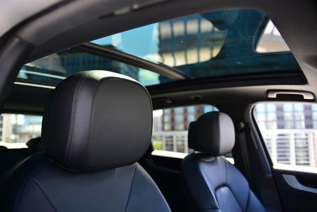 Photo of 2024 White Porsche Cayenne