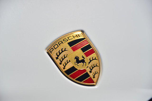 Photo of 2024 White Porsche Cayenne