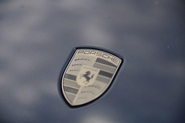 Photo of 2025 Algarve Blue Metallic Porsche Cayenne