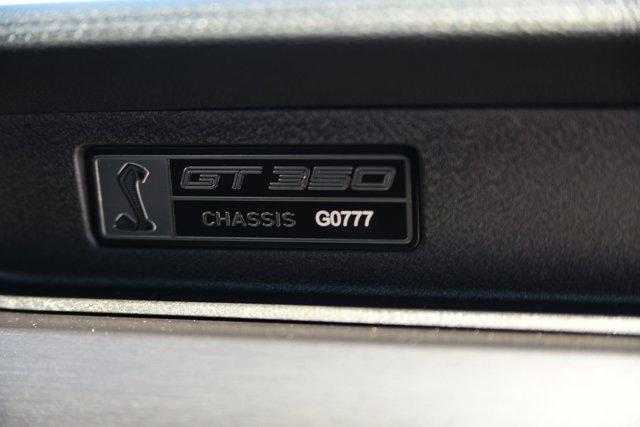 Photo of 2016 Oxford White Ford Shelby GT350