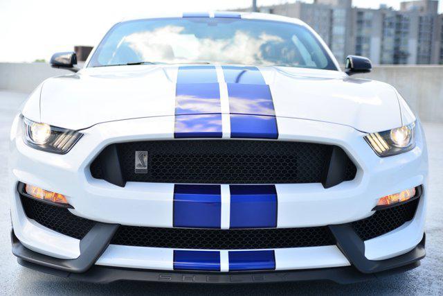 Photo of 2016 Oxford White Ford Shelby GT350