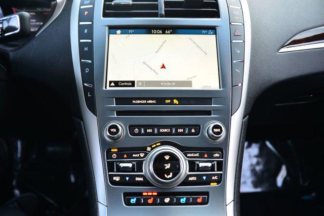 Photo of 2019 Ingot Silver Metallic Lincoln MKZ Hybrid