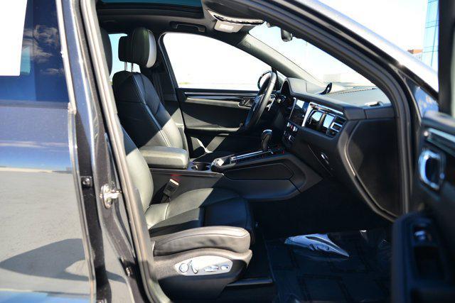 Photo of 2025 Gray Porsche Macan