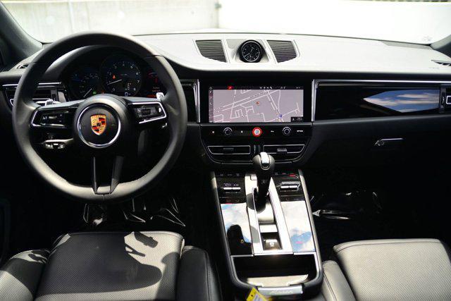 Photo of 2025 Dolomite Silver Metallic Porsche Macan