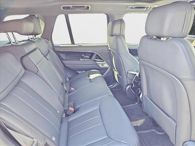 Photo of 2025 Hakuba Silver Metallic Land Rover Range Rover