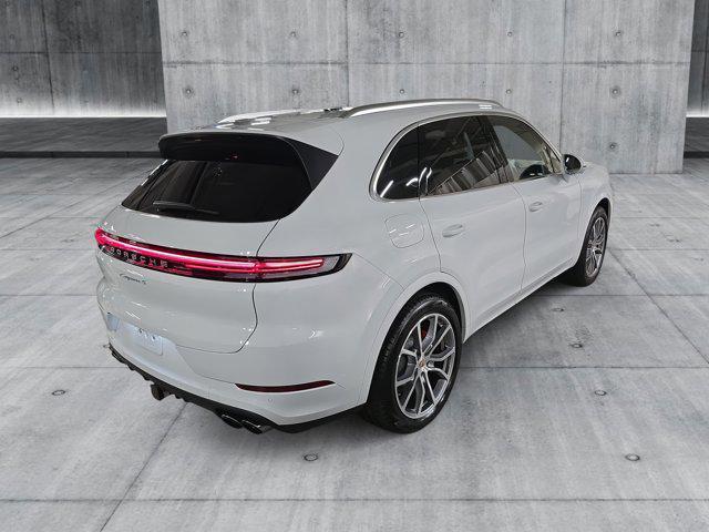 Photo of 2025  Porsche Cayenne