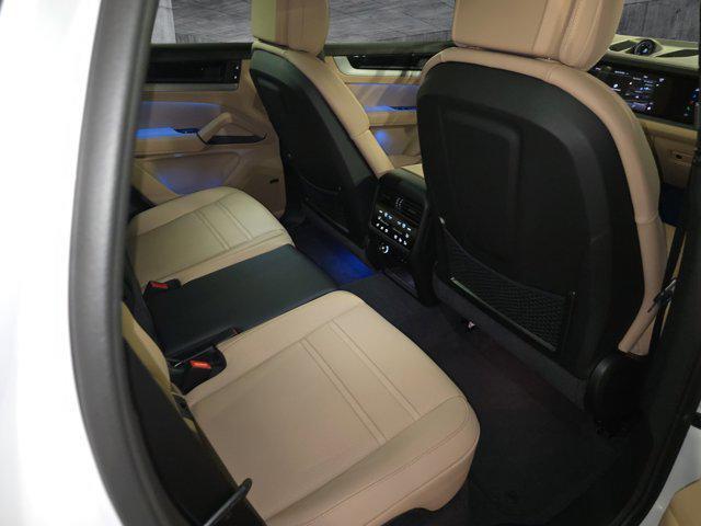Photo of 2025  Porsche Cayenne