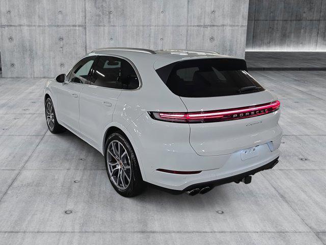 Photo of 2025  Porsche Cayenne