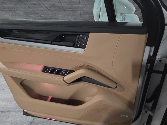 Photo of 2025  Porsche Cayenne