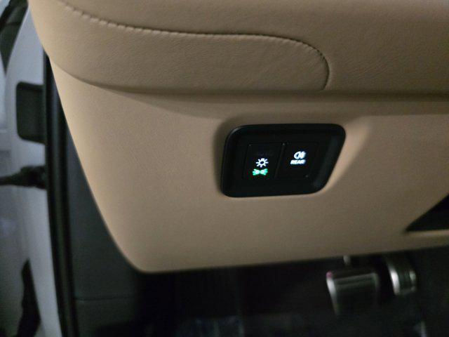Photo of 2025  Porsche Cayenne