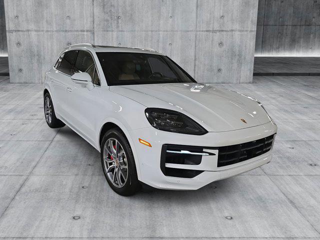 Photo of 2025  Porsche Cayenne