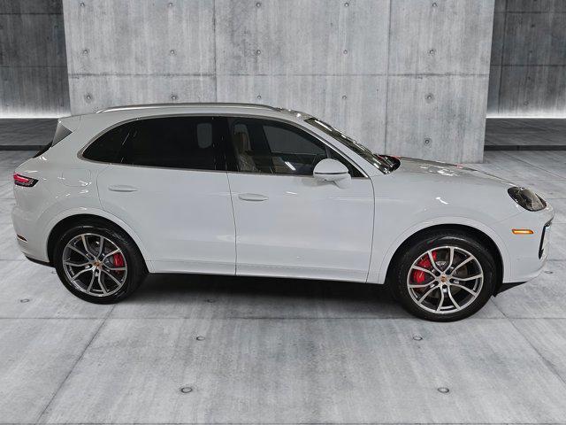 Photo of 2025  Porsche Cayenne