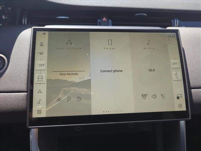 Photo of 2024 Hakuba Silver Metallic Land Rover Discovery Sport