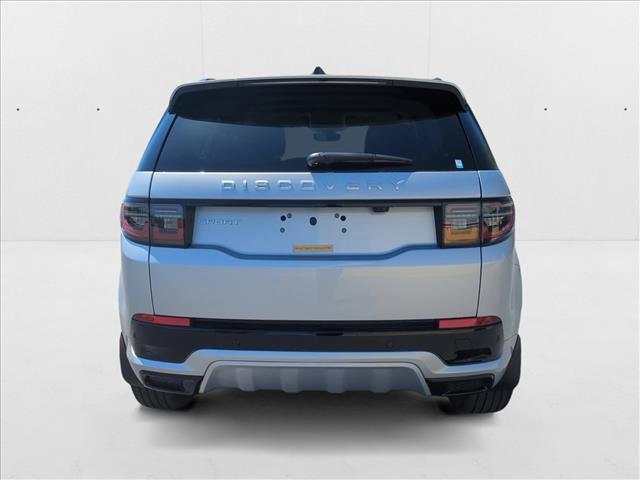 Photo of 2024 Hakuba Silver Metallic Land Rover Discovery Sport