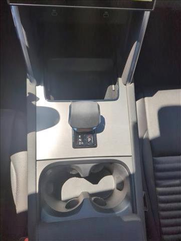 Photo of 2024 Hakuba Silver Metallic Land Rover Discovery Sport